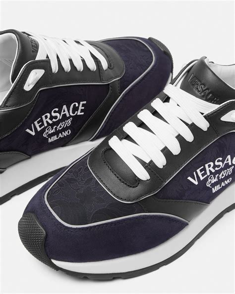 versace shose